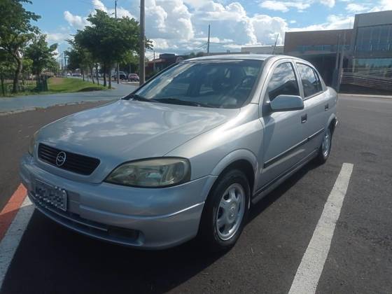 CHEVROLET ASTRA 2.0 MPFI GLS SEDAN 8V GASOLINA 4P MANUAL